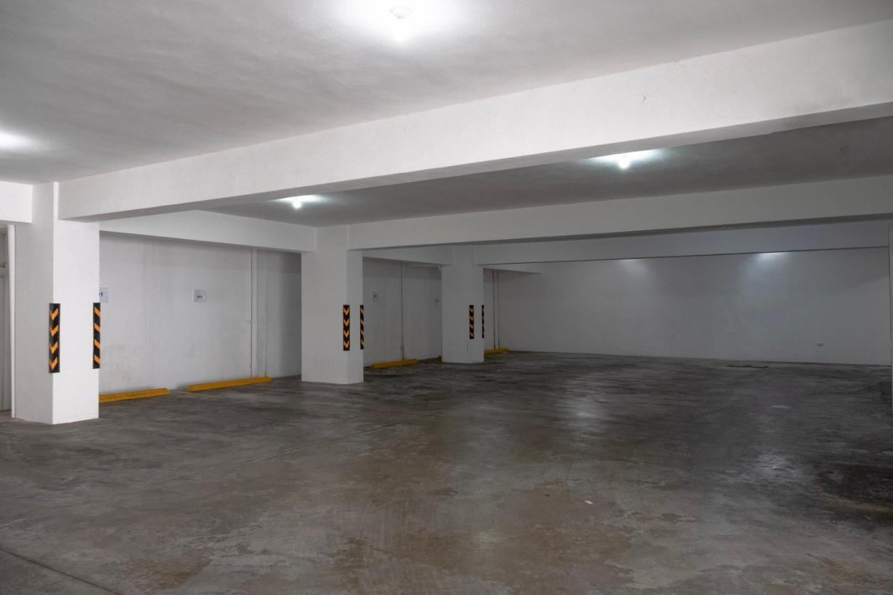 Palmer Suites Los Prados Bagian luar foto